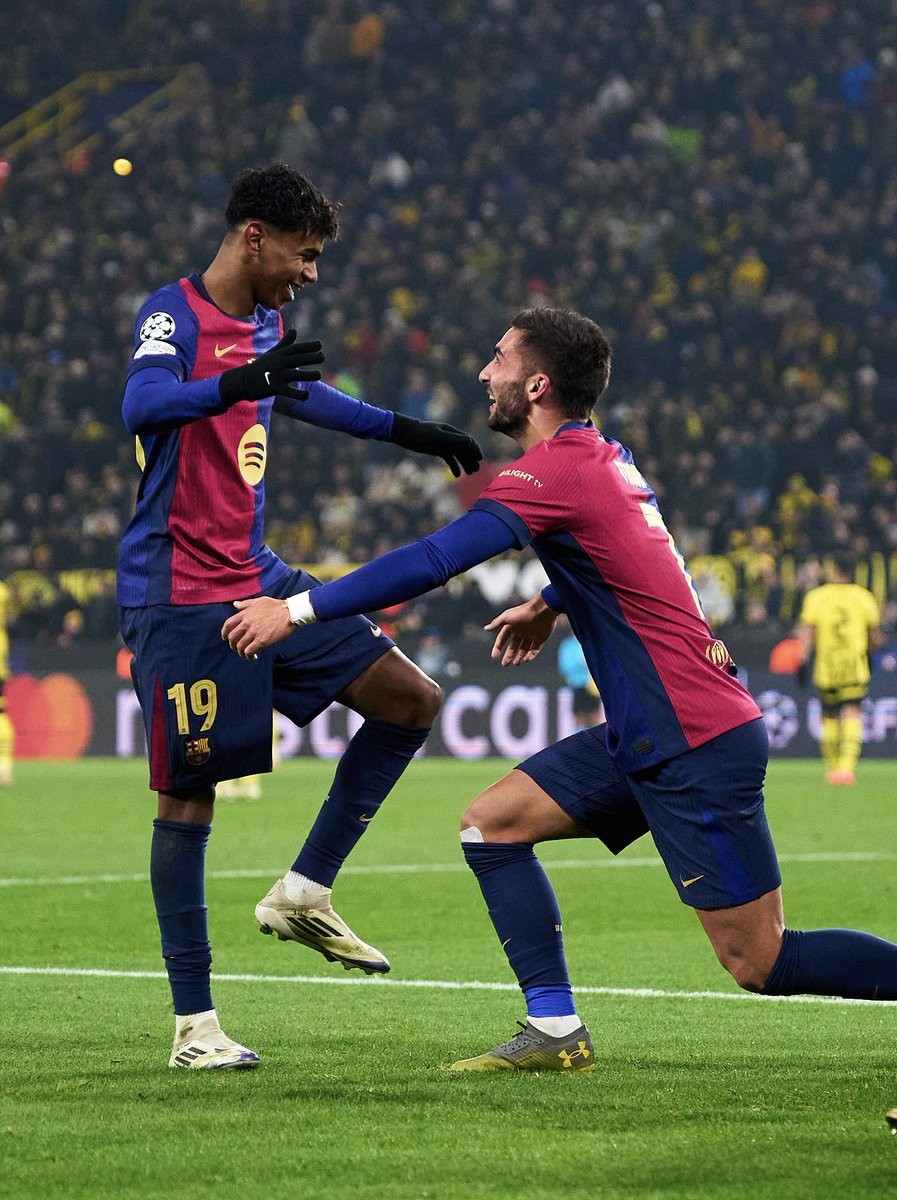 包含巴萨客场挑战比利亚雷亚尔，能否全身而退？的词条