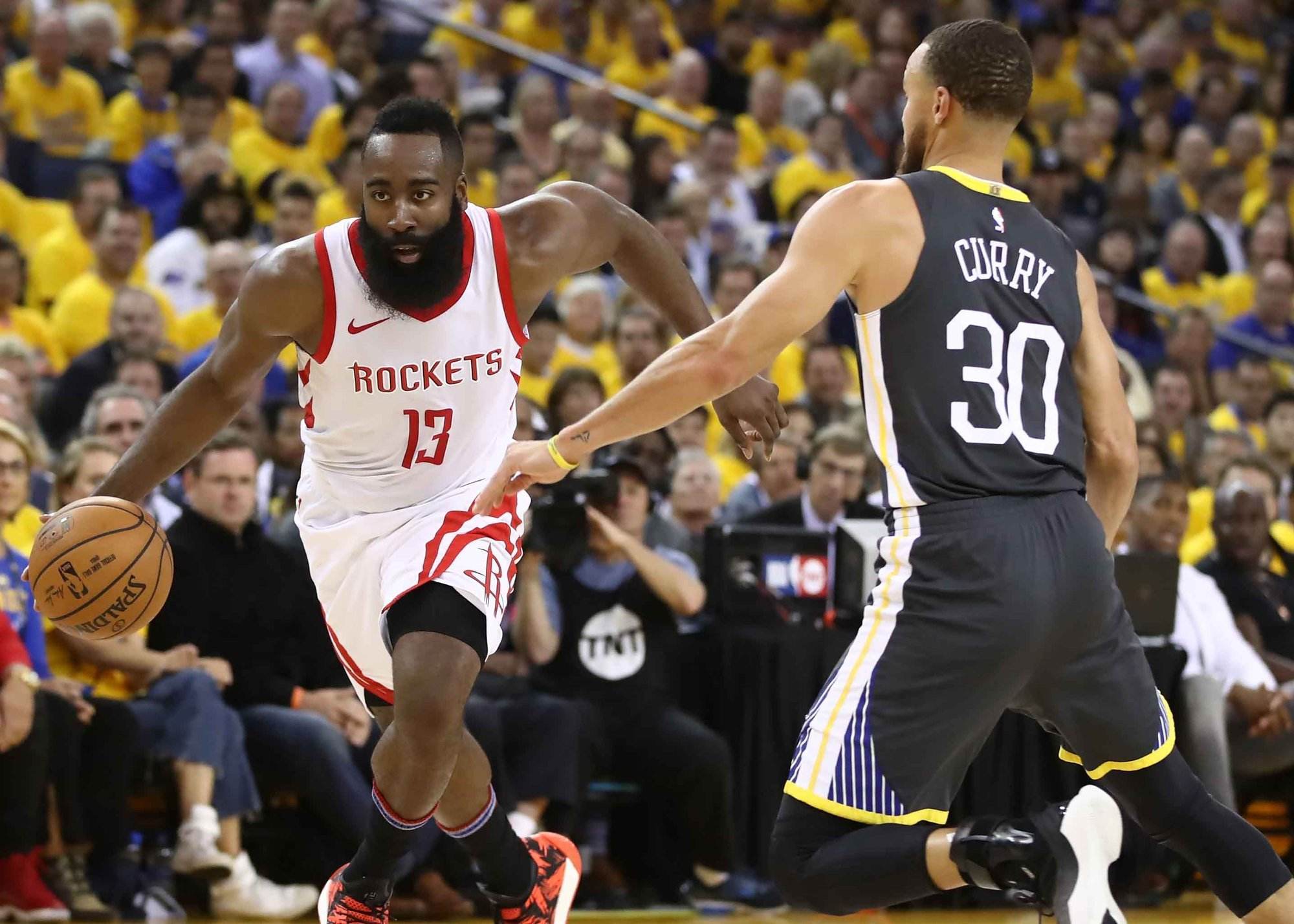 包含火箭再胜雷霆东区半决赛先拔头筹的词条