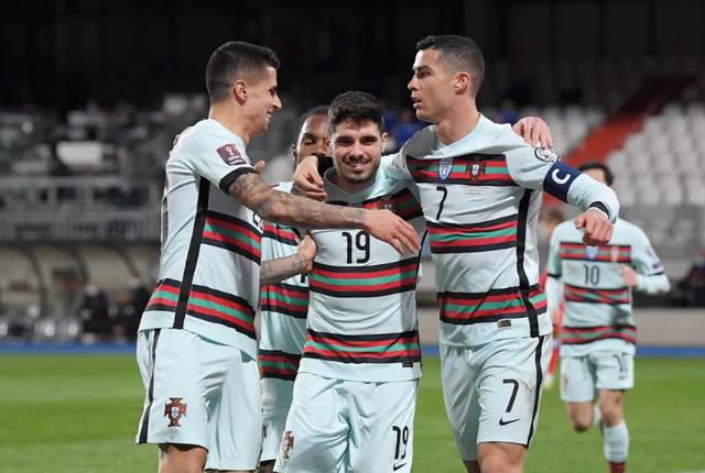 瓦力棋牌入口-包含法国连续两战告捷，实力占上风的词条