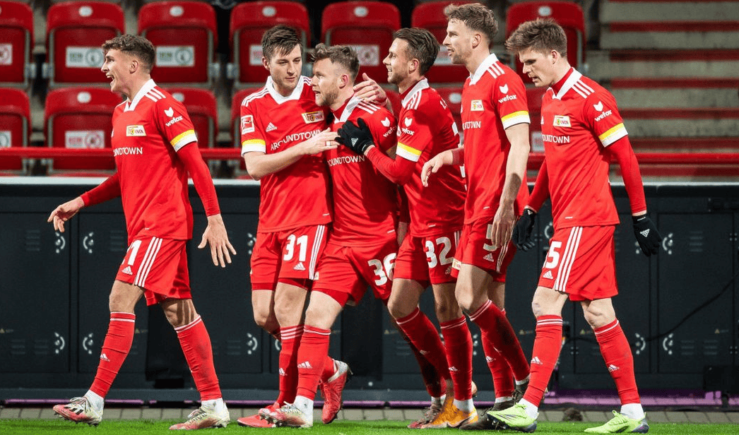 瓦力棋牌官网-柏林联合在主场比赛中全力拼搏