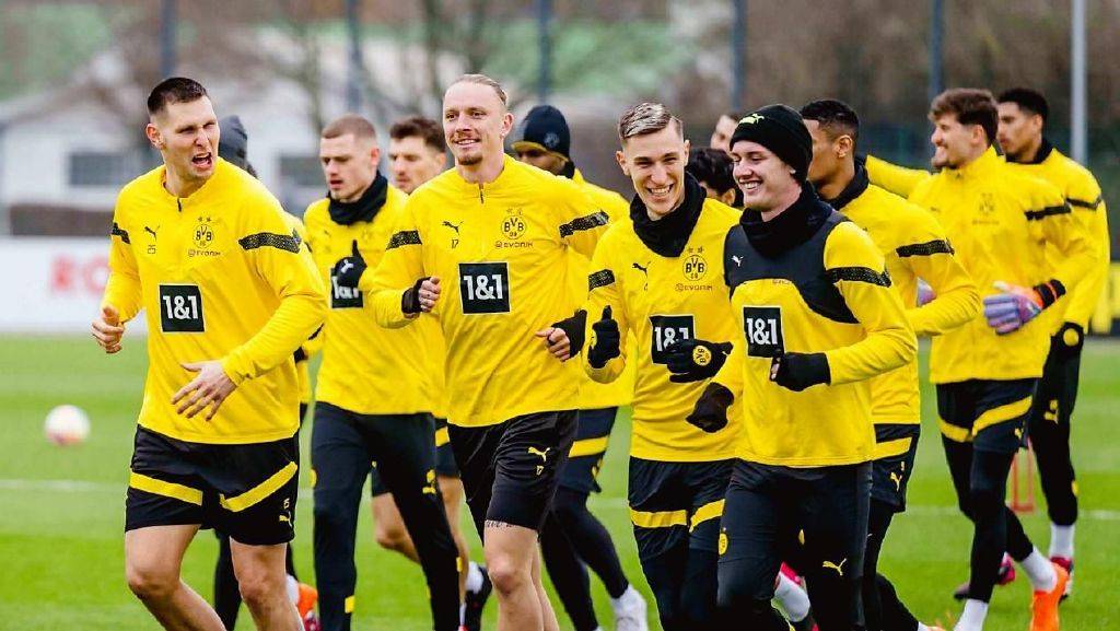 瓦力棋牌游戏-包含沃尔夫斯堡大胜在望，欧战资格不可一世的词条