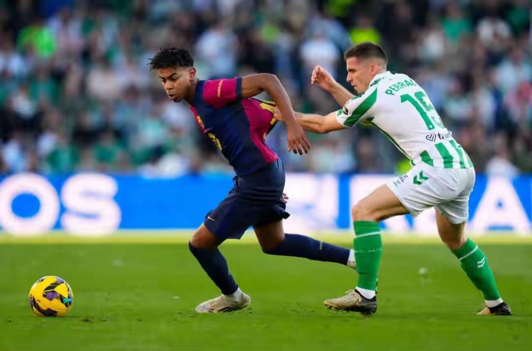 横扫塞维利亚:巴萨火力全开斩获一场大胜