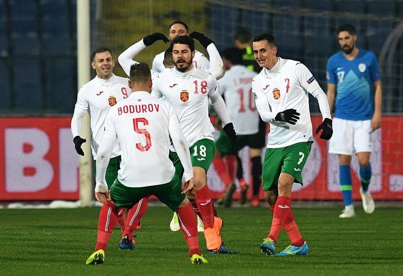 塞尔维亚队-惨败，欧预赛前景堪忧的简单介绍