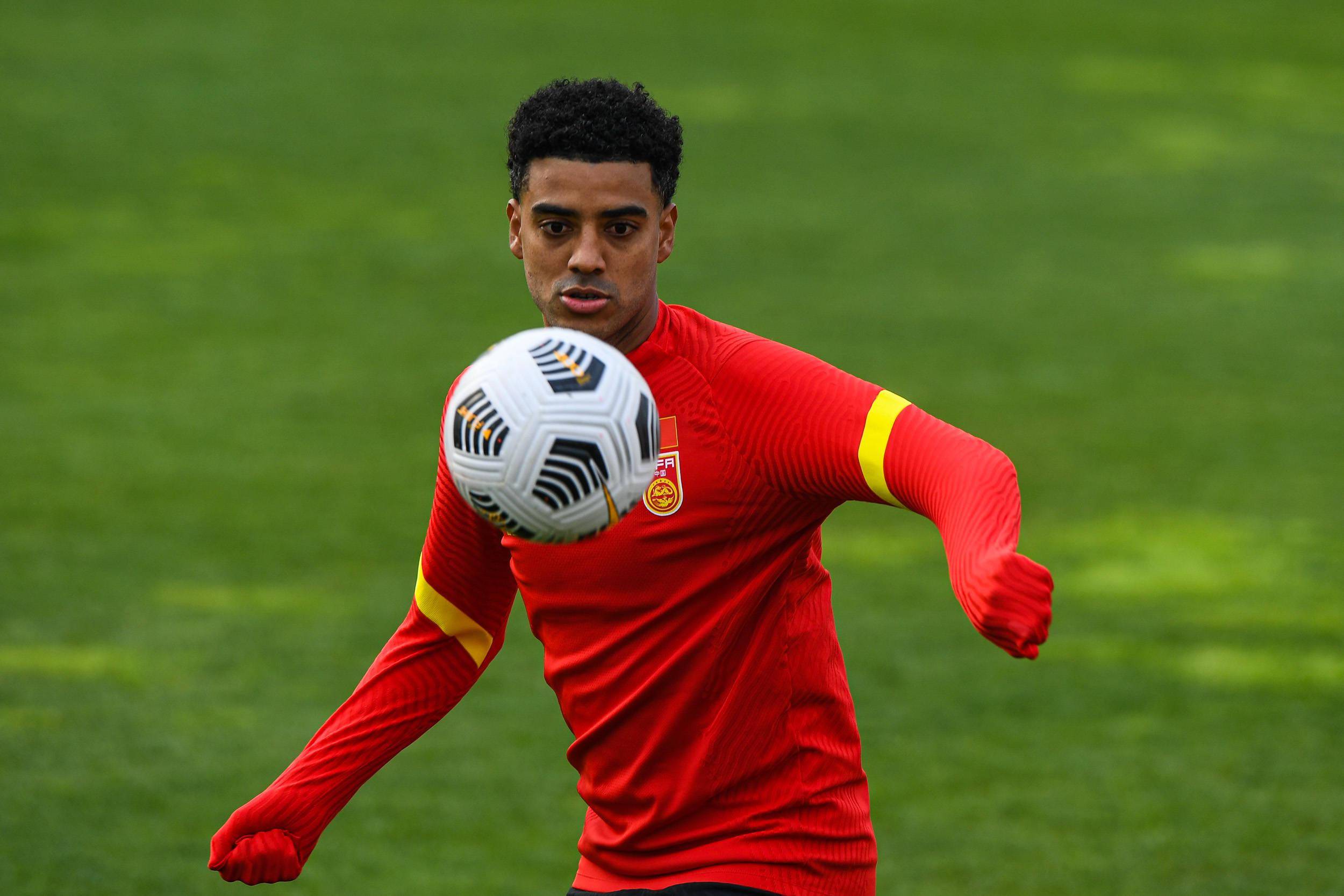 瓦力棋牌入口-延雪平主场失利，球员态度受质疑