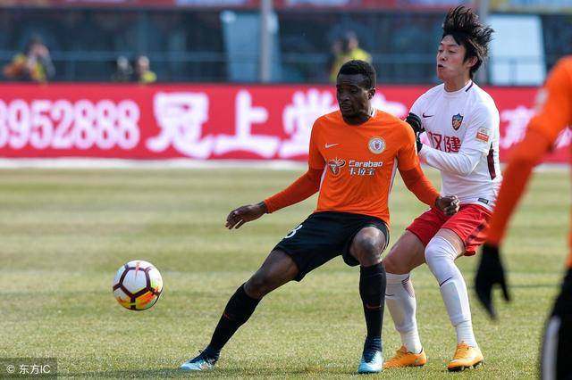 瓦力棋牌官网-关于天津泰达队轻松击败对手，积分榜排名大幅上升的信息