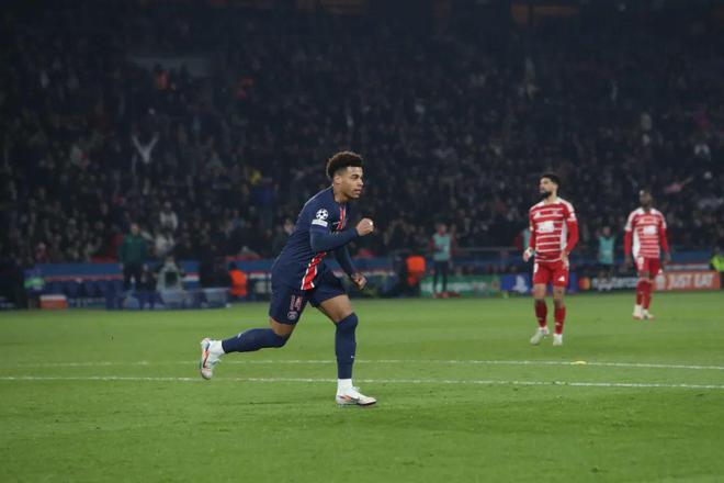 瓦力棋牌app-巴黎圣日耳曼法比赛；人都应多列，%