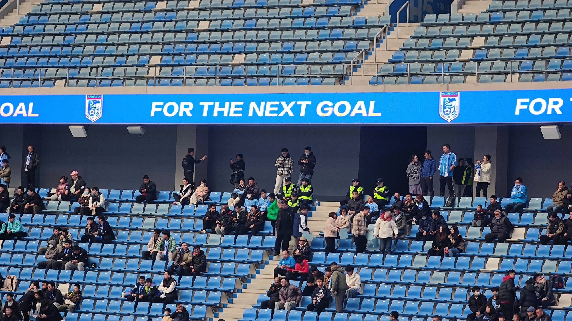 瓦力棋牌游戏-阿拉维斯客场告捷，积分提升！