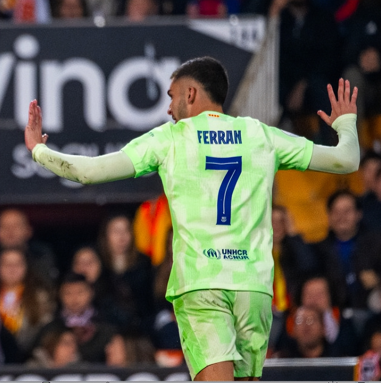 瓦力棋牌官网-瓦伦西亚主场大捷，保持连胜！