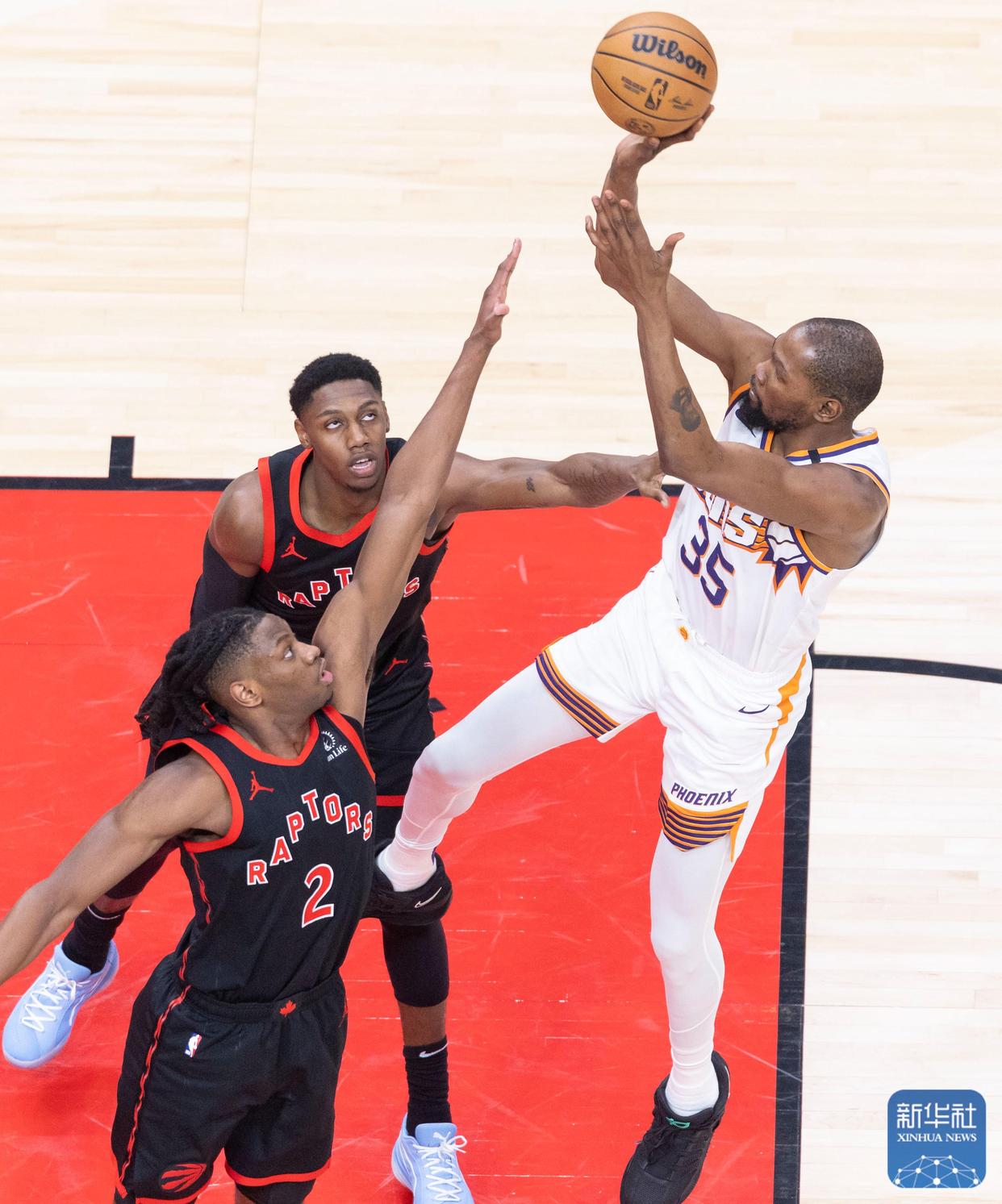 猛龙队全队合力取胜，晋级东部半决赛