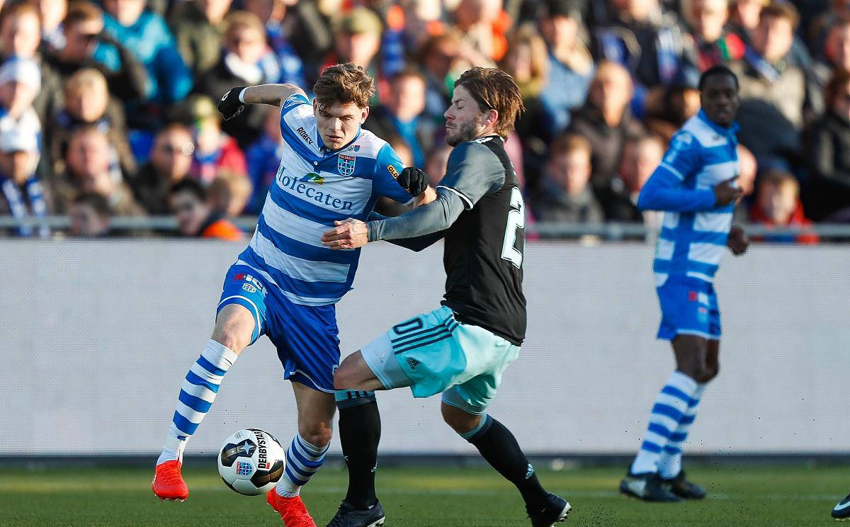 瓦力棋牌官网-切尔西中场组织能力下降，战术难以贯彻