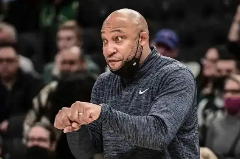 瓦力棋牌游戏-弗赖堡新帅上任，球队成绩或许掉转