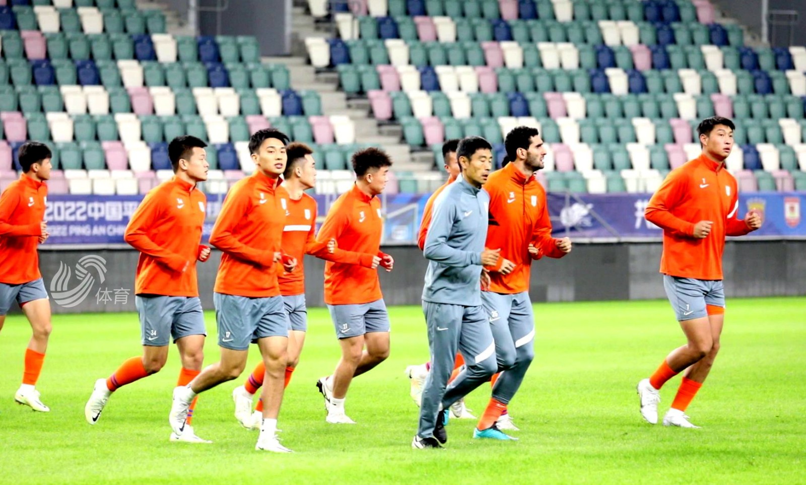 鲁能队备战激烈对手，全力出战