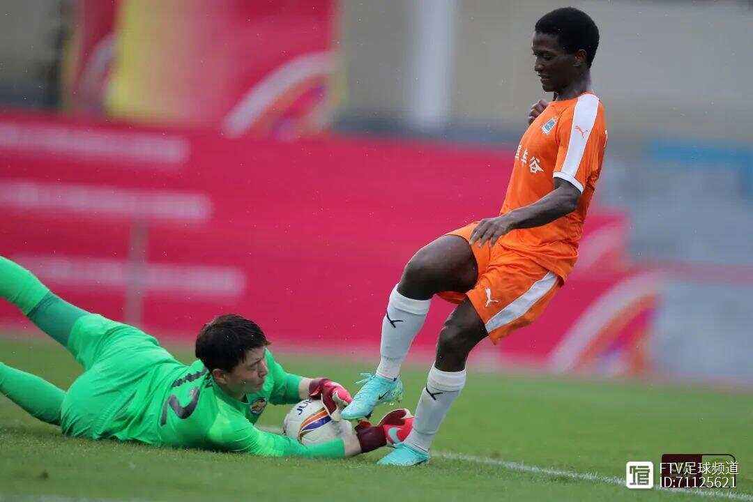 瓦力棋牌官网-云南队主场击败强敌，外援发挥关键作用