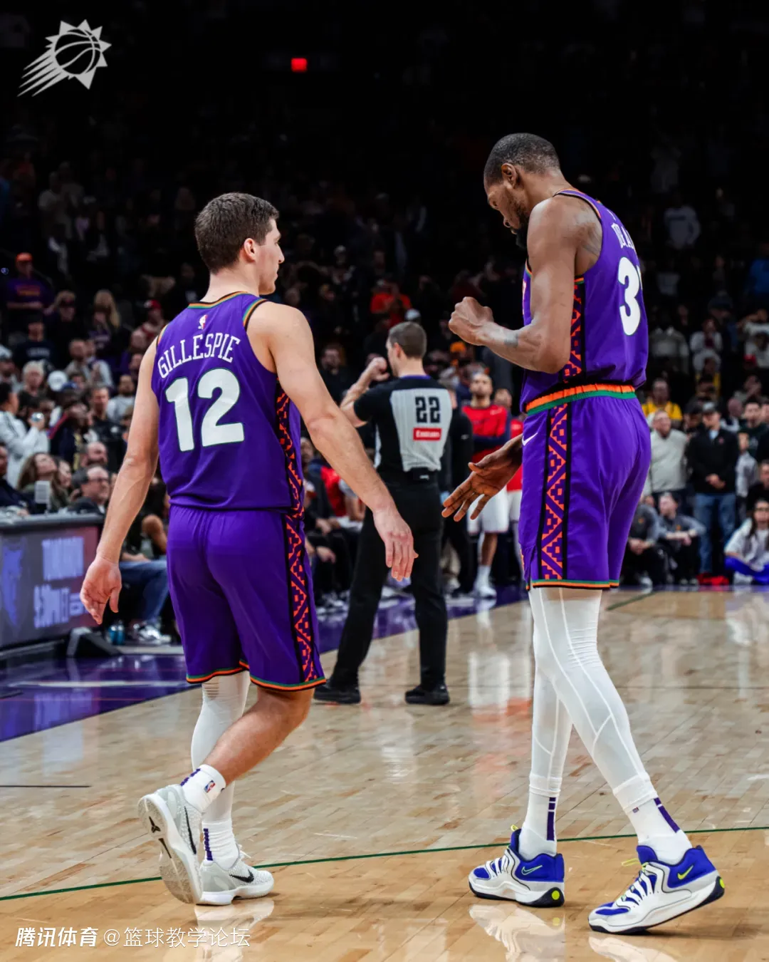 瓦力官网-湖人客场逆转太阳，詹姆斯再度成为比赛关键人物的简单介绍