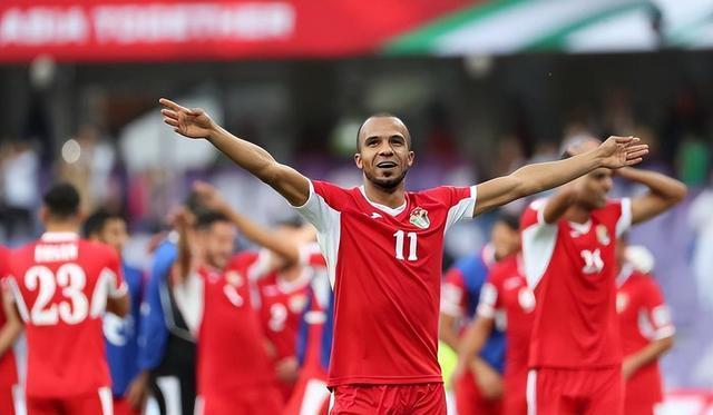 瓦力棋牌app-包含保加利亚客场获胜，稳定晋级形势的词条