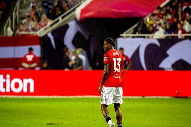 瓦力官网-包含巴利亚多利主场大胜，赢得联赛连胜的词条