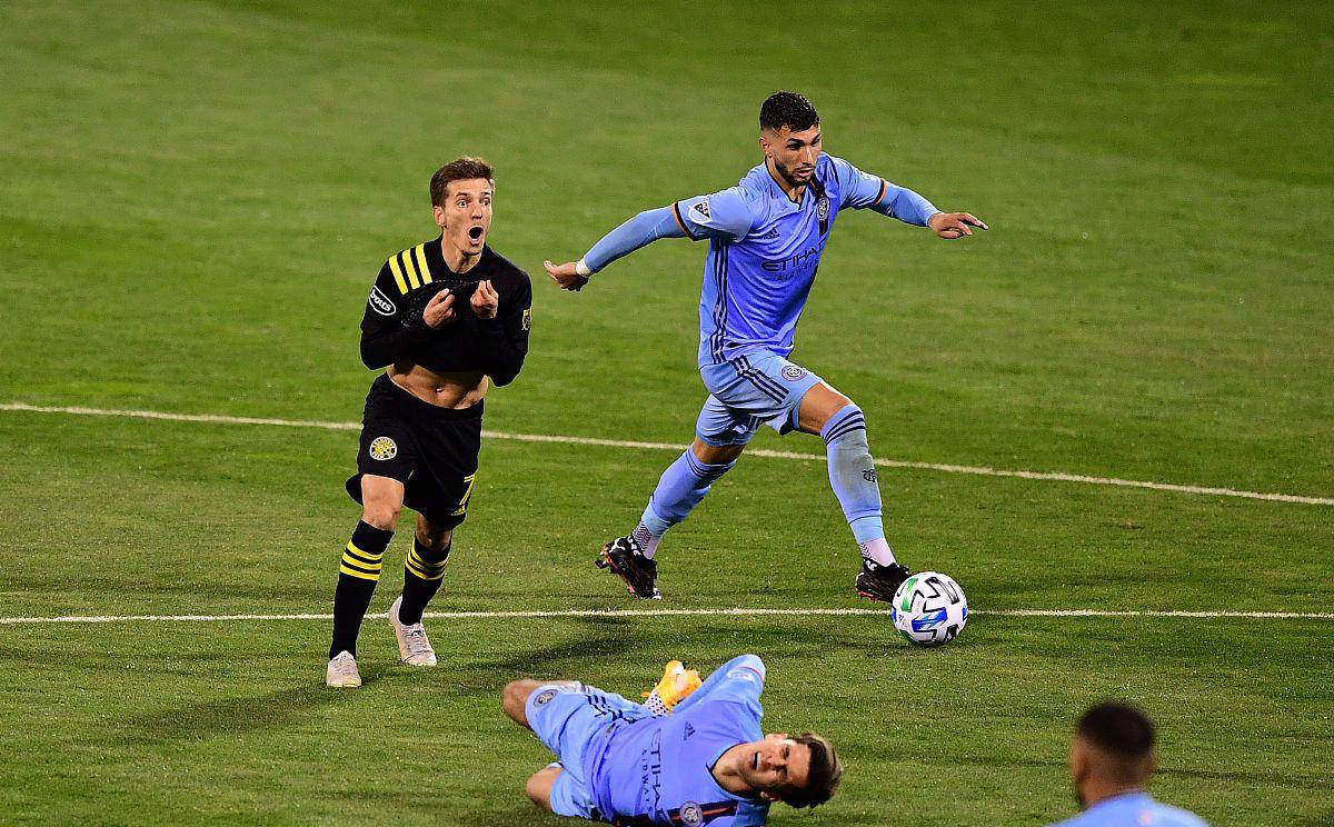 关于巴黎圣日耳曼大胜对手，展现出色实力的信息