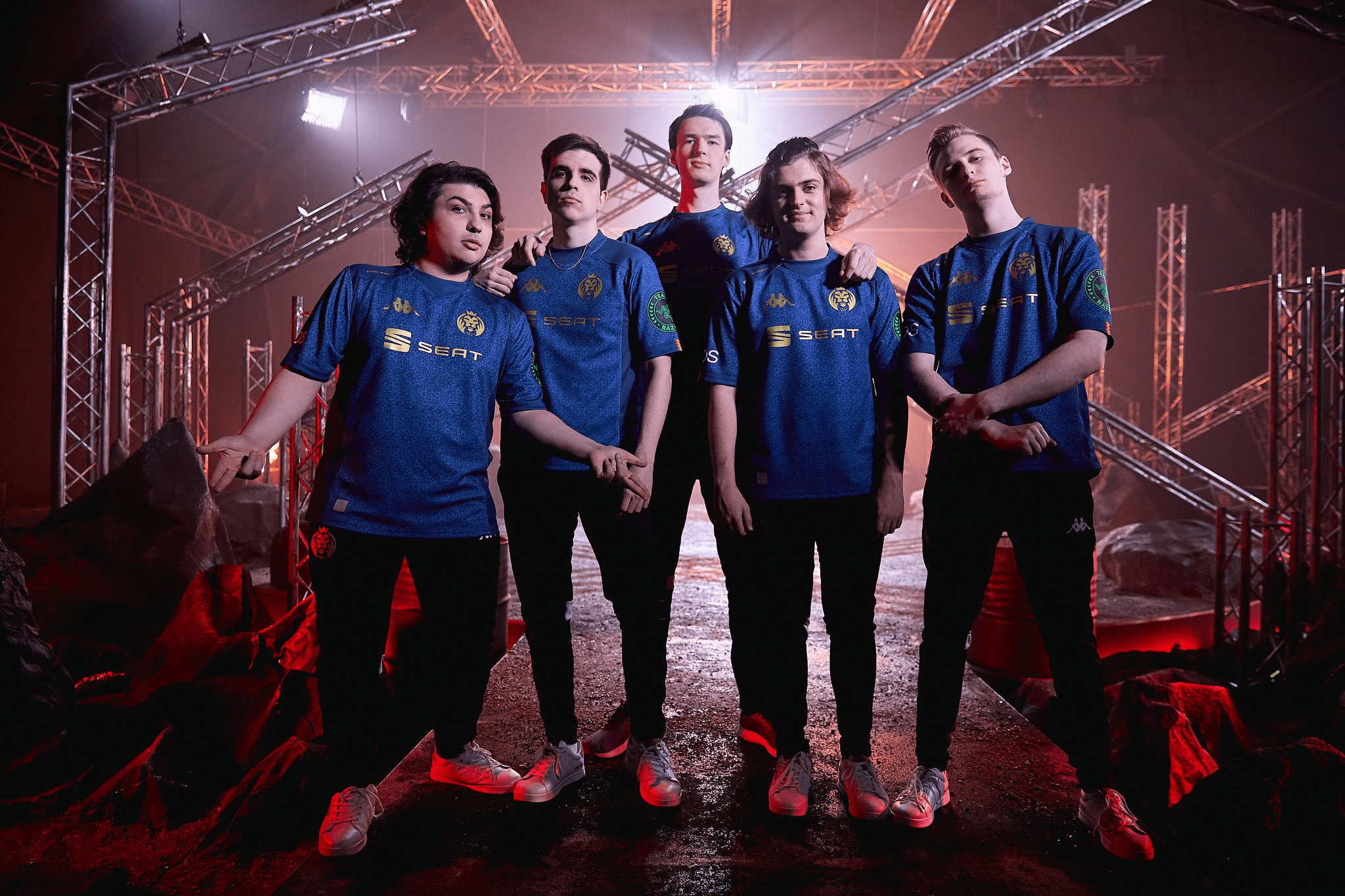 瓦力棋牌官网-100T翻盘MAD，Clid开启传奇时刻峡谷大战四强赛，引爆全场热议