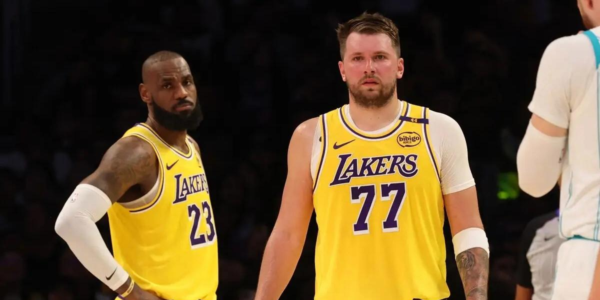 詹姆斯双20+暴走！湖人大胜掘金