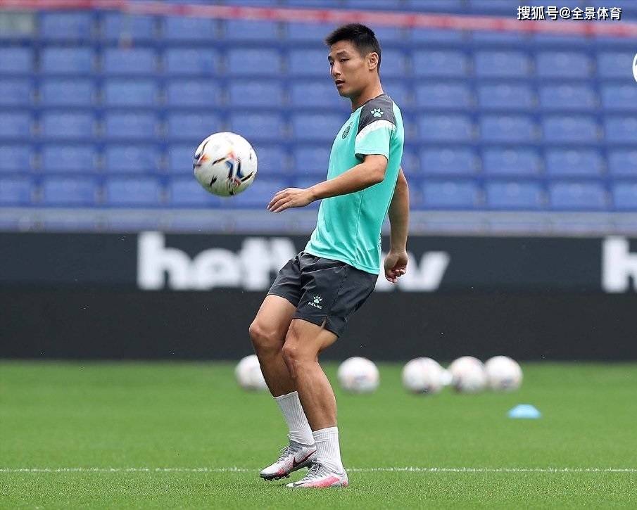 瓦力棋牌-猎鹰客场大胜灯泡，继续高歌猛进