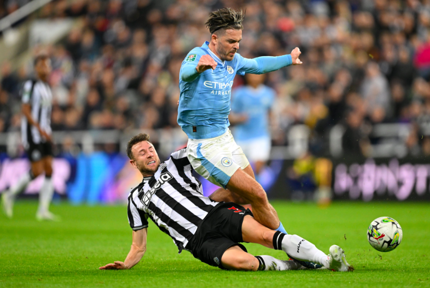 猎鹰客场大胜灯泡，继续高歌猛进