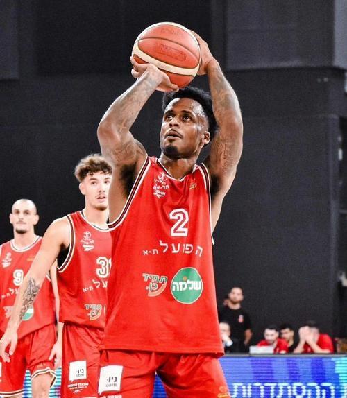 外援受伤首战爆发，助球队实现逆袭