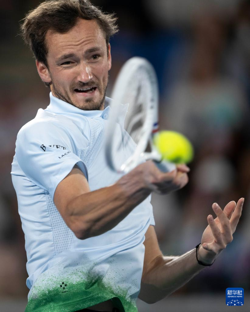 瓦力棋牌-关于澳网轻取戴维斯杯，梅德韦杰夫高光表现的信息